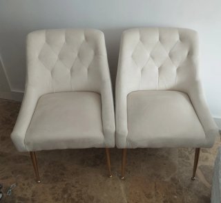 Juego de 2 sillas beige con patas doradas