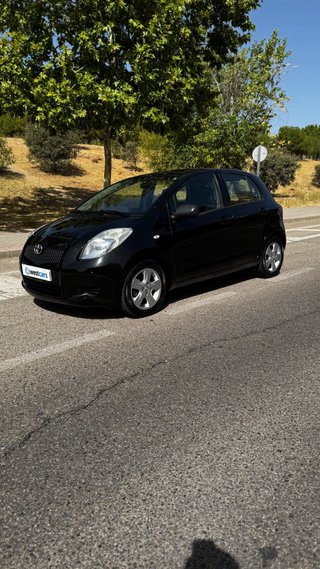 Toyota Yaris 1.3 89.000kms