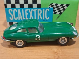 SCALEXTRIC JAGUAR E TYPE