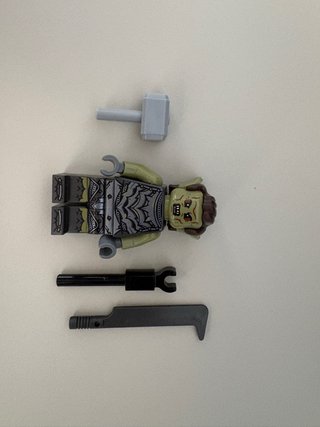Minifigura LEGO con accesorios LOTR