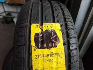 225 40 R18 92W Pirelli - 1 neumático km.0