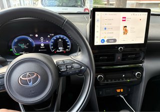 Toyota Yaris 2025  prácticamente NUEVO