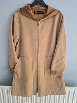 Abrigo efecto ante Zara beige