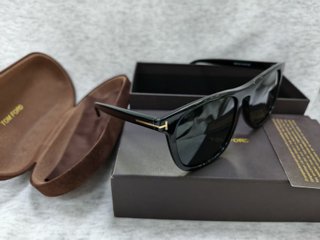 Gafas de Sol Tom Ford Negras y Marrones