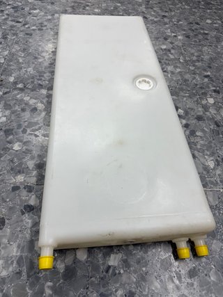 Depósito de Agua Plano 80L para Camper