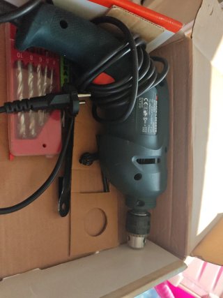 Taladro Black & Decker 700W