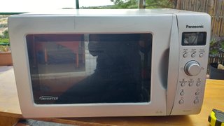 Microondas Panasonic Inverter con Grill
