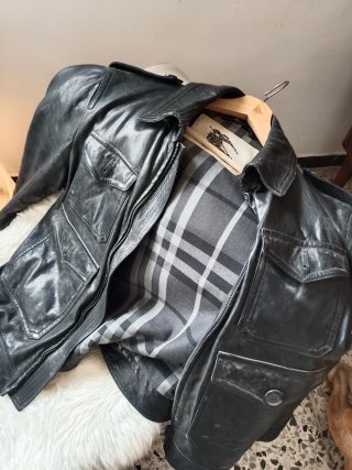 Chaqueta de cuero negro Burberry