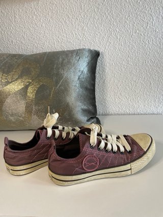 Zapatillas Bimba y Lola moradas