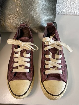 Zapatillas Bimba y Lola moradas