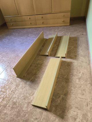 Scaffali in legno