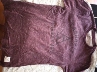 Camiseta Carhartt Morada