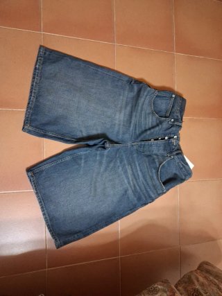 Pantalón Vaquero Azul con Botones