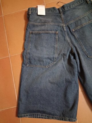 Pantalón Vaquero Azul con Botones