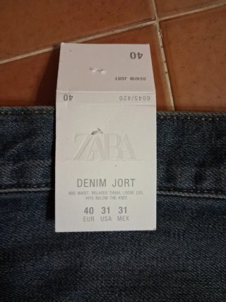 Pantalón Vaquero Azul con Botones