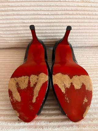 Zapatos Louboutin Peep Toe Negros y Rojos