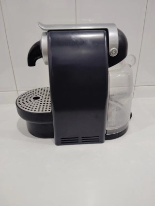 Cafetera Nespresso Krups Negra