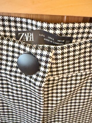 Pantalones de cuadros blanco y negro