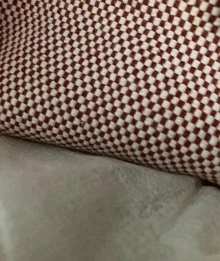Due cuscini Ikea a quadri mini bianco bordeaux