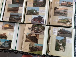 Collezione di 950 cartoline di treni e tram