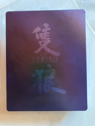 Sekiro Shadows Die Twice + Steelbook PS4