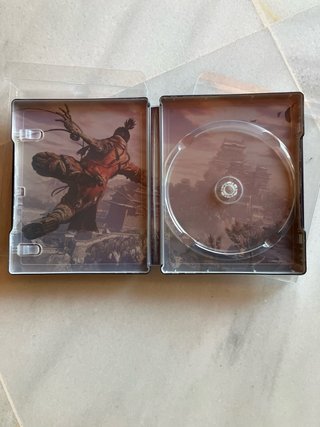 Sekiro Shadows Die Twice + Steelbook PS4