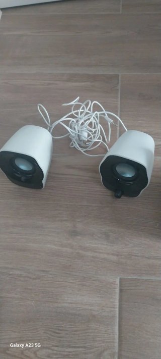 Altavoces compactos blancos