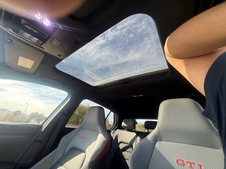 Volkswagen Golf 2025