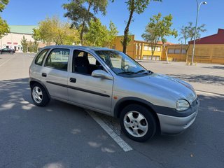 Opel Corsa 1.2 i