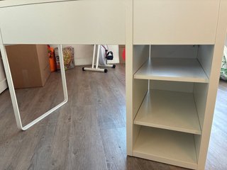 Scrivania per Bambini Bianca in Legno Ikea