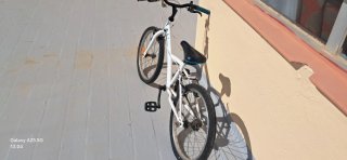 Bicicleta infantil a pedales