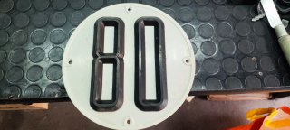 Placa de velocidade 80