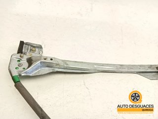 Elevalunas delantero derecho Ford Focus Berlina