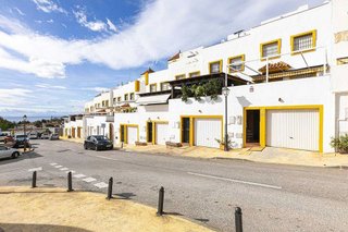 Casa adosada en venta en Ricardo Soriano en Marbella
