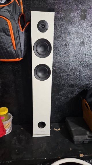 Altavoces columna Energy Sistem blancos