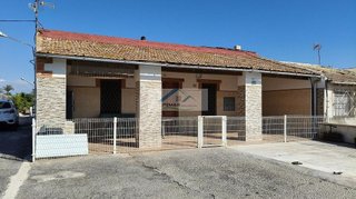 Casa adosada en alquiler en La Foia - Daimés - Asprella en Elche