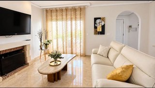 Casa adosada en alquiler en Las Chapas-Alicate Playa en Marbella