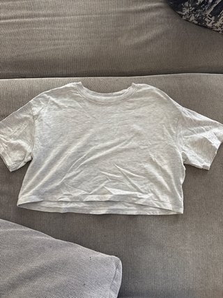 Camiseta corta gris