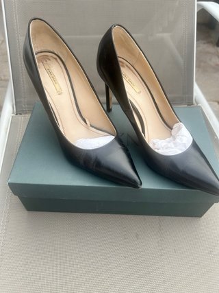 Zapatos de salón Zara negros