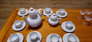 Juego de café vintage porcelana blanca y oro
