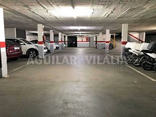 Garaje en alquiler en Centre - Joan Prim en Granollers
