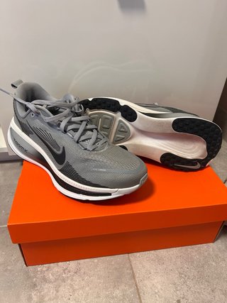 Zapatillas Nike Vomero 18 44’5 1 salida