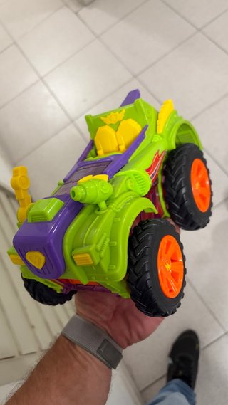 Coche SuperThings
