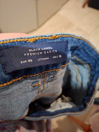 Pantalones vaqueros hombre rotos