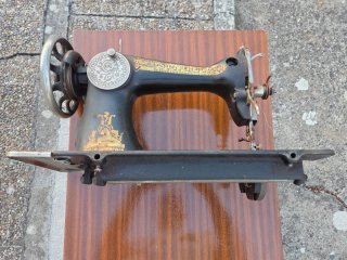 Máquina de coser Singer clásica