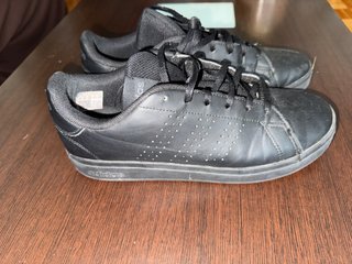 Tenis Adidas Negros