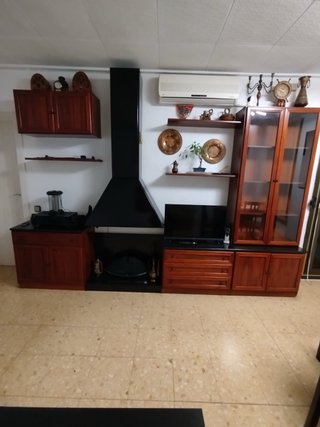 Mueble de Comedor de Madera