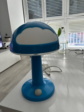 Lámpara de mesa infantil azul