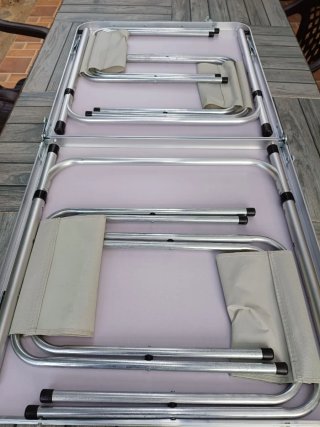 Set Tavolo e Sedie Pieghevoli MIKOMIKA