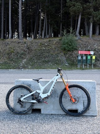 Scott Gambler RC 2027 M